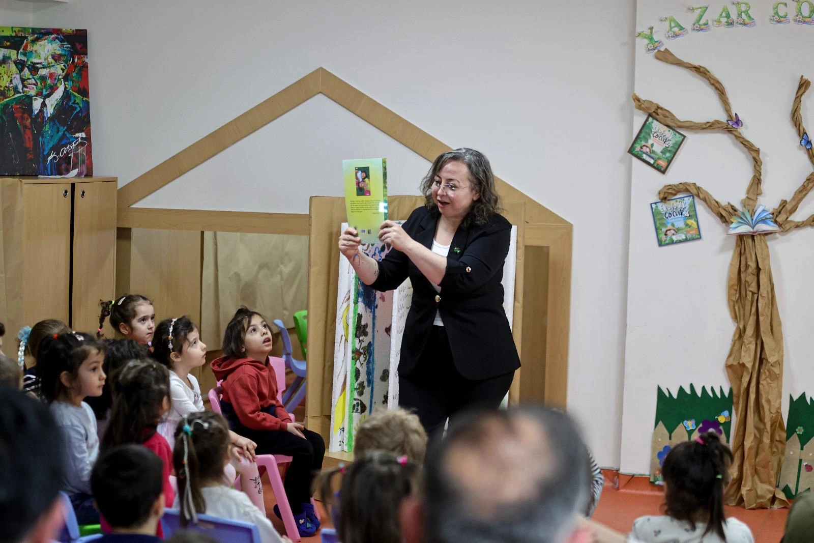 Ä°zmir Depreminin Mucizesi Ayda ile EvlatlarÄ±nÄ± Kaybeden Anne Ãocuklara Depremi AnlattÄ± (4)-1772626540853.webp